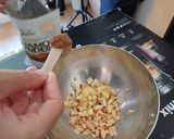 A picture of step 2 of Frédéric's Home-Made, Organic Pecanamia.