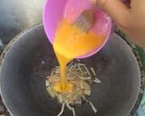 Foto langkah ke 3 dari resep Nasi telur hongkong hot lava ala ala.