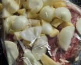 Foto del paso 3 de la receta: Roast beef al horno con papa y cebolla