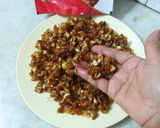 शुगर फ्री ड्राई फ्रूट्स के लड्डू(sugar free dry fruit ke laddu recipe in hindi) रेसिपी चरण 1 फोटो