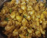 A picture of step 3 of Alu ki sabji.