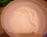 A picture of step 1 of Pineapple flavored pancakes.