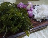 Foto langkah ke 1 dari resep SEAWEED+COCONUT SALAD SIMPLE.