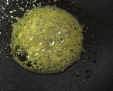 A picture of step 3 of Curd wali mirch.