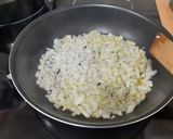 Foto del paso 6 de la receta: Calabacín relleno con cebolla y mijo