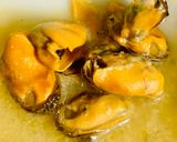 A picture of step 3 of Stingray wings with mussel sauce.