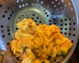 Foto langkah ke 2 dari resep Tumis telur tomat (xihongsi chaojidan chinesse food).