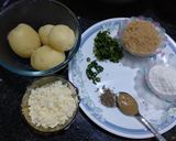 A picture of step 1 of Poteto paneer balls.