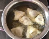 A picture of step 6 of Chocolate samosa.