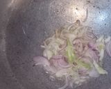 A picture of step 3 of Vermicelli Bhel.