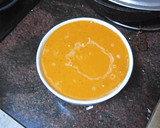 Foto del paso 1 de la receta: Gallo adobado y empanado con papas cocidas y mojo de pimiento