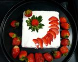 સ્ટ્રોબેરી પેસ્ટ્રી (Strawberry Pastry Recipe In Gujarati) રેસીપી સ્ટેપ4ફોટો