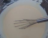 A picture of step 5 of Chocolate Forest Cheesecake.
