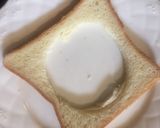 Foto langkah ke 1 dari resep Telor ceplok roti tawar.