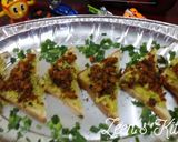 A picture of step 5 of Open Qeema and Maggi Sandwiches.