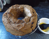 Foto del paso 3 de la receta: Cake de cacao con arándanos y pasas sultanas al aguardiente