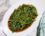 Foto langkah ke 4 dari resep Tumis Kangkung Rebon Basah.