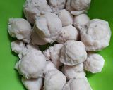 Foto langkah ke 6 dari resep Bakso Ayam sederhana.