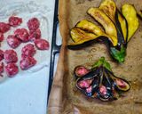 Foto del passaggio 4 della ricetta Fiori di melanzane e salsiccia