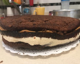 Foto del paso 6 de la receta: Torta cumpleaños súper fácil de chocolate, frutillas y chantillí
