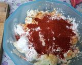 A picture of step 2 of Gobhi Manchurian Chinese style.