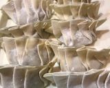 Foto langkah ke 2 dari resep Gyoza (Fried Dumplings).