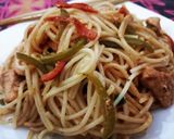 A picture of step 4 of Chicken chowmien.