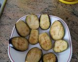 Foto del paso 1 de la receta Milanesa de berenjena🍆 con gratinado de serrano y queso. 🍆