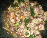 Foto langkah ke 4 dari resep Tumis Cumi Saos Tiram.