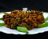A picture of step 3 of Spring Onion Besan Sabji.