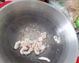รูปขั้นตอนการทำที่ 2 ของ หมี่โคราชอกไก่เห็ดเผาะ