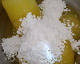 Áfonyás diós piskóta tojásfehérjéből recept fázis 1 fotója