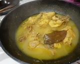 Foto langkah ke 4 dari resep Ayam Ungkep Bumbu Kuning.