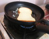 Foto langkah ke 2 dari resep Caramel Toast.