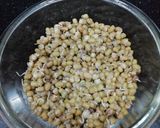 A picture of step 2 of Paneer Sprout Salad.