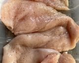 Fűszeres csirkemell salátával recept fázis 2 fotója