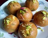 A picture of step 4 of Besan ladoo.