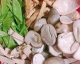 Hình bước làm 1 của món Mì gói xào chay