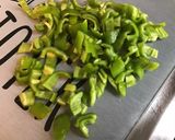 Une image de l'étape 6 de Pommes de terre au lard, poivrons et tomates.