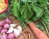 Foto langkah ke 1 dari resep 13. Sayur Bening Bayam (Sayur Bening Kunci).