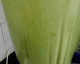 A picture of step 1 of Spinach and fruits fresh drink.