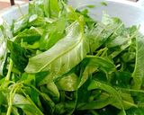 Foto langkah ke 3 dari resep Tumis sayur kangkung bakso saos tiram rumahan sedap.