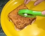 A picture of step 7 of Pudla Sandwich.