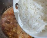 Foto langkah ke 3 dari resep Bihun Kuah Pedas.
