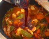 Foto del paso 5 de la receta: Estofado de pavo con verduras sobre cama de patatas al vino