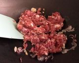 Hình bước làm 1 của món Thịt Băm Rang Siêu Cay