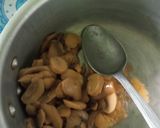 صورة لخطوة 10 من وصفة دجاج رولي بصوص شومبينيون 😋😋😋😋