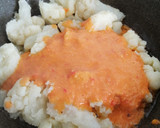 Foto del paso 9 de la receta: Coliflor en salsa de pimientos