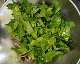 Foto langkah ke 2 dari resep Kering Daun Melinjo+ Teri.