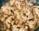 A picture of step 4 of Nachos with chicken.